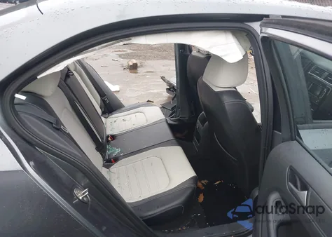 2015 Volkswagen Jetta 1.8T Sport из США, поврежденный, VIN 3VWD17AJ2FM402362